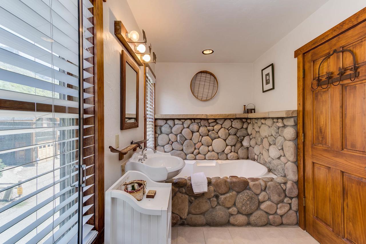 Minturn Inn Ngoại thất bức ảnh